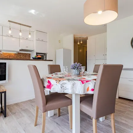 Apartment Domaine Des Roches By Interhome